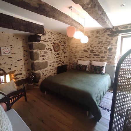 La Ville Es Riez Chambre D'Hotes Corseul Eksteriør bilde