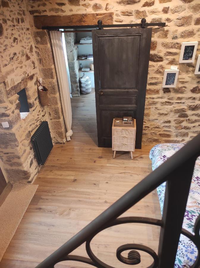 La Ville Es Riez Chambre D'Hotes Corseul Eksteriør bilde